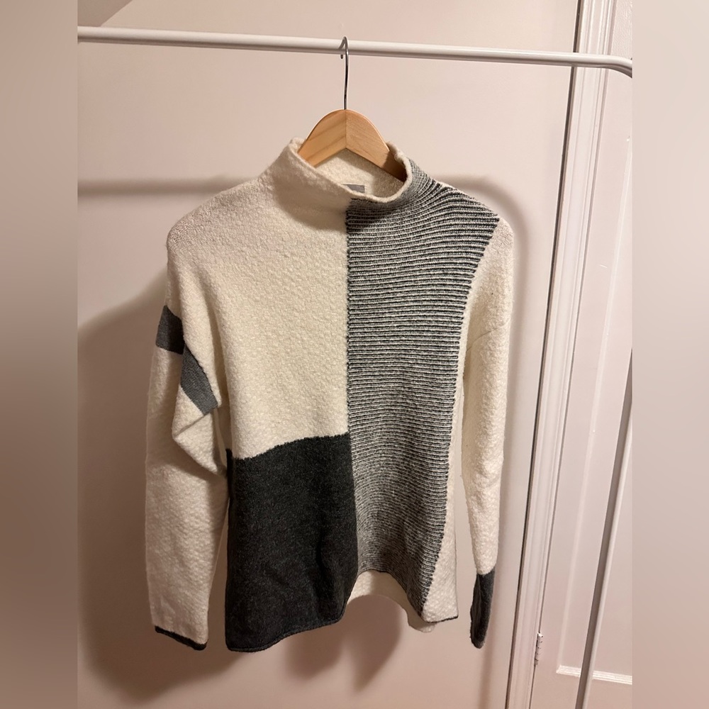 Cyrus - Sweater